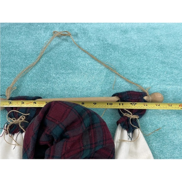 Santas Workbench Snowman Wall Hanging. - Picture 9 of 10